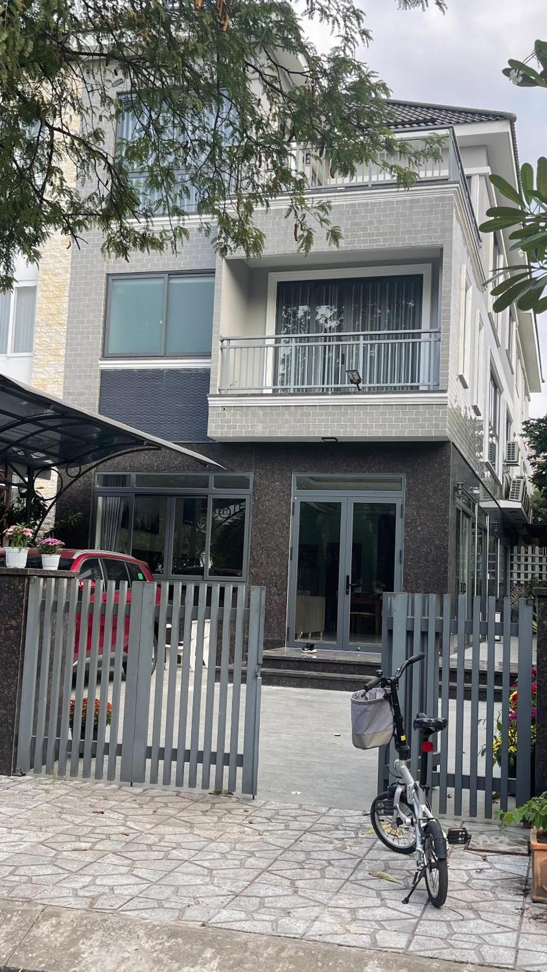 Holiday home Fully Equipped 4-bedroom, 3-storey House Ho Chi Minh City