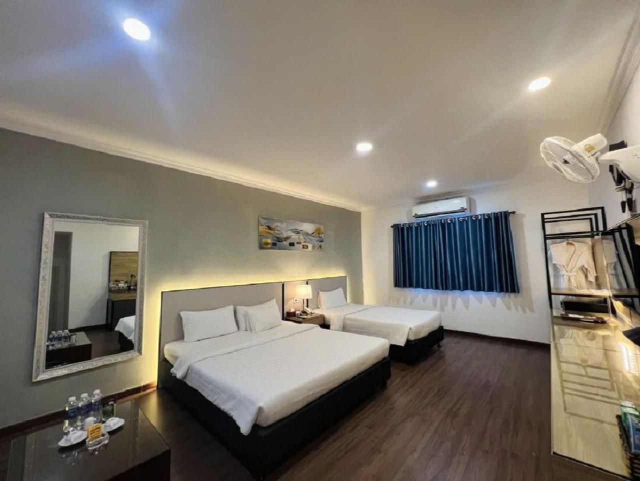 Hotel A25 - 35 Mac Thi Buoi