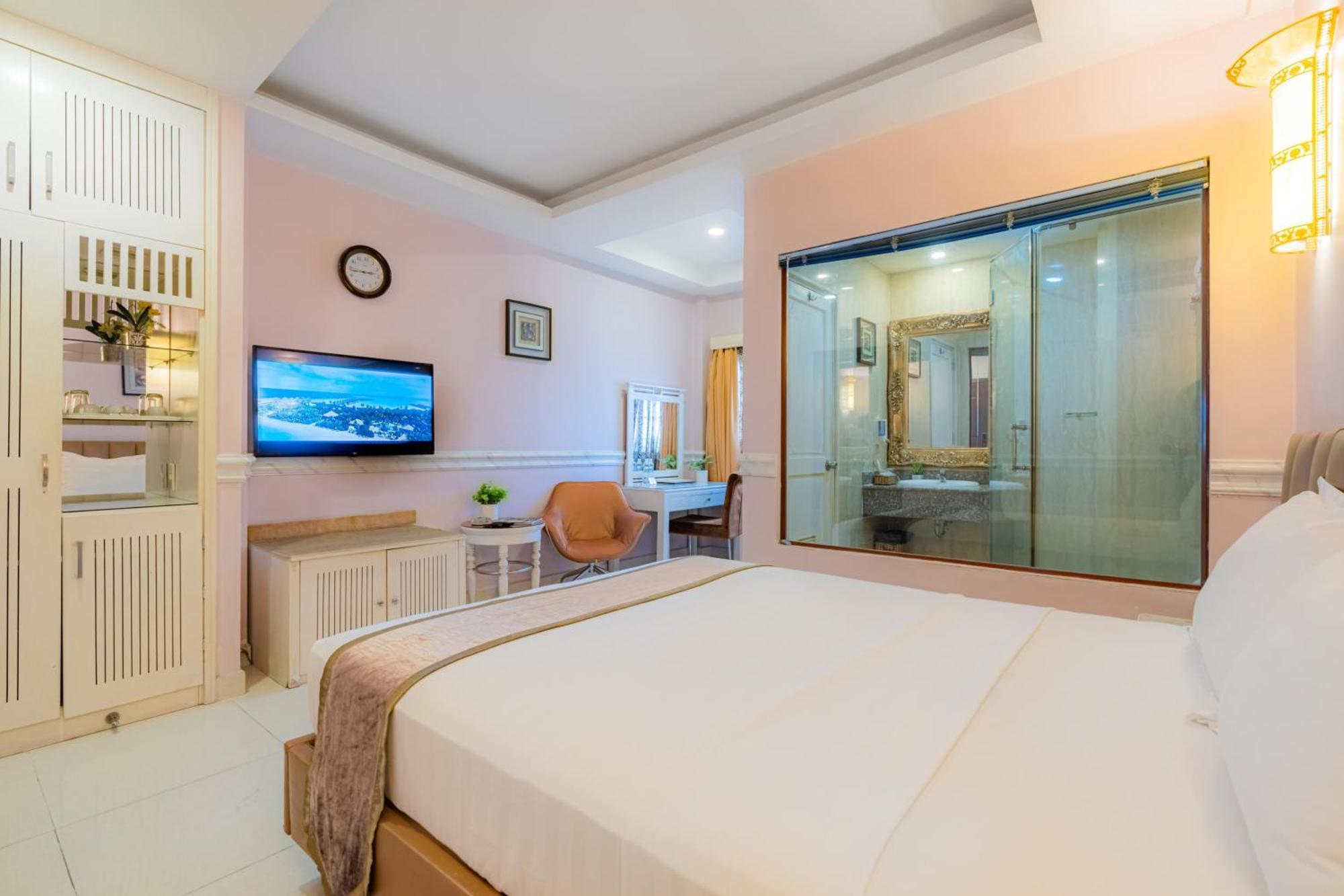 Fortune 1127 - Hotel