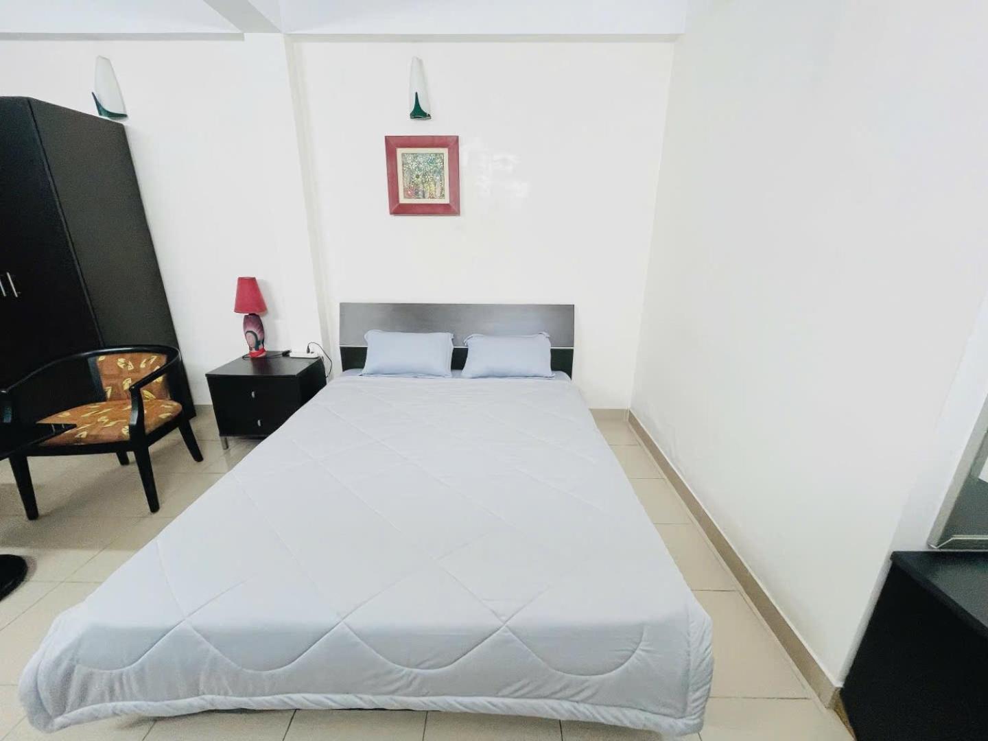 Khách sạn hẻo lánh Gia An Serviced