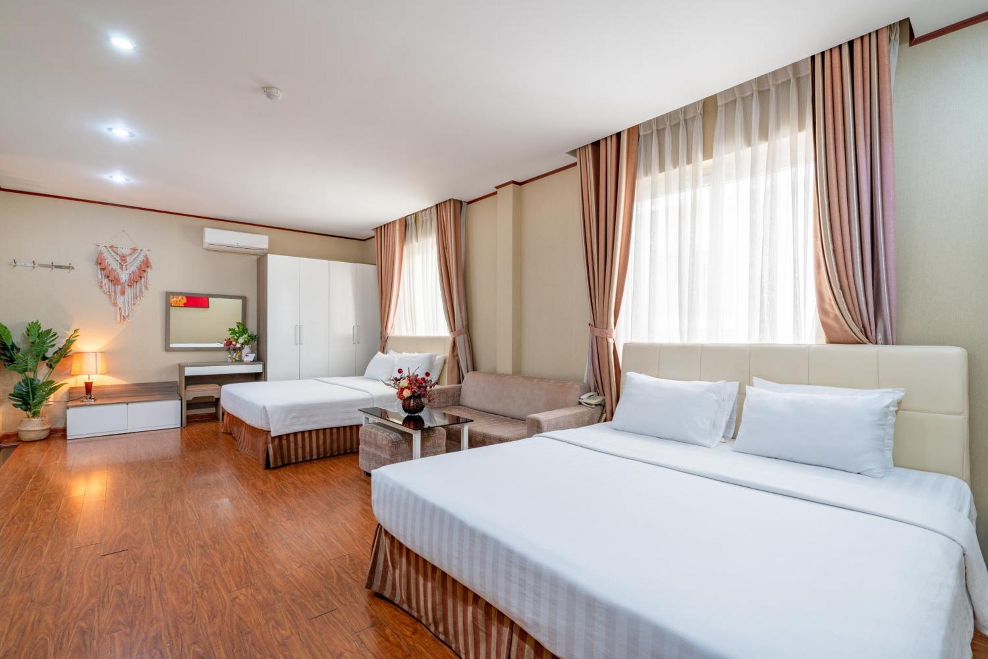 Hotel La Palma - Garden Saigon Phu My Hung Ho Chi Minh City