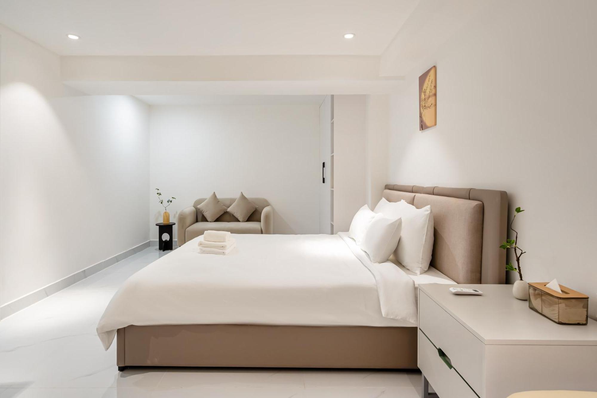 The Royal & - Phu My Hung Aparthotel 2*