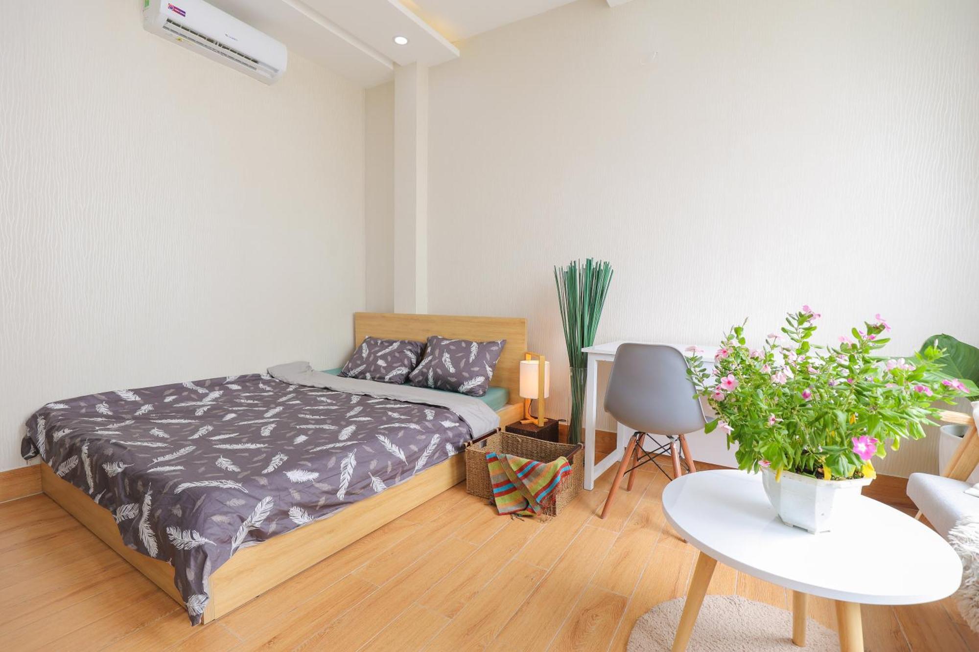Cozy In Phu Nhuan District Near District 1 *