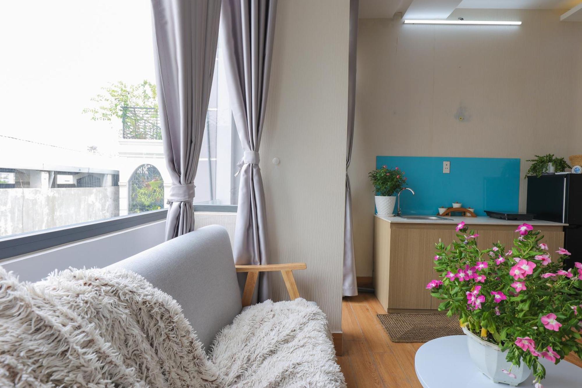 Cozy In Phu Nhuan District Near District 1