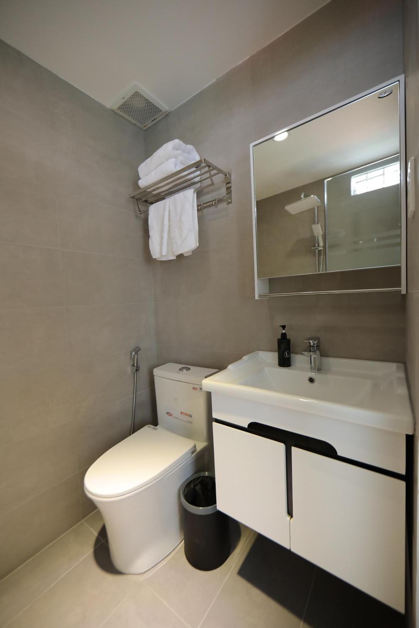 Lanura Saigon Boutique Hotel 3*