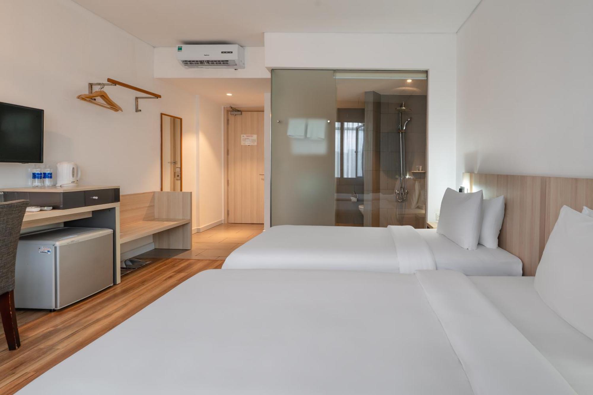 Liberty Saigon Greenview 3*