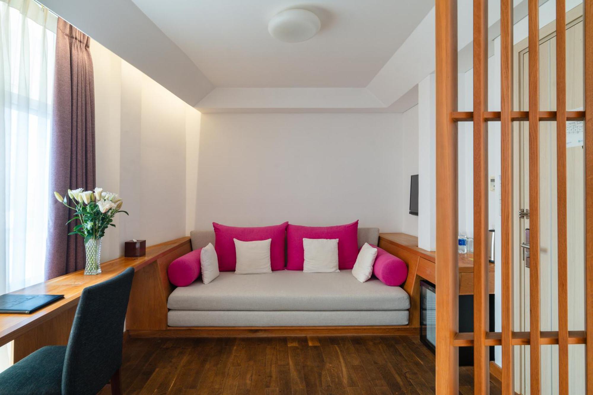 Liberty Saigon Greenview 3*