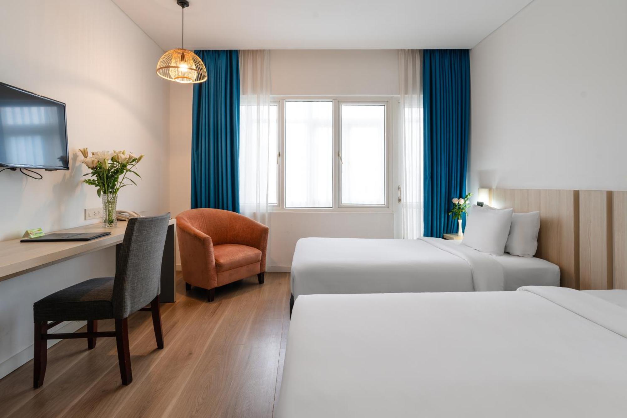 Liberty Saigon Greenview 3*