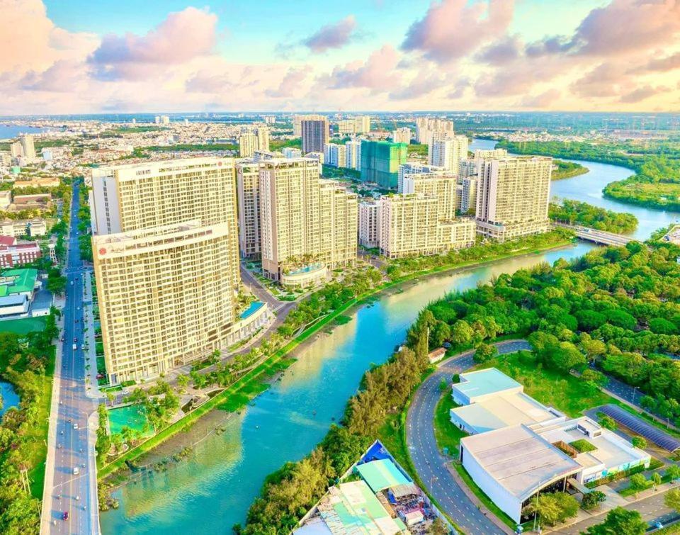 The Peak Midtown Twobedroom With Balcony Ho Chi Minh City