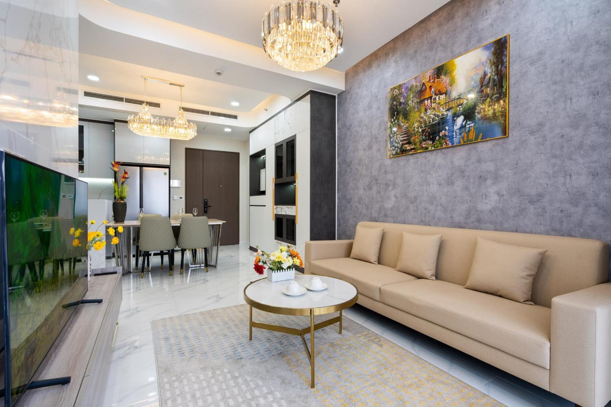 The Peak Midtown Twobedroom With Balcony