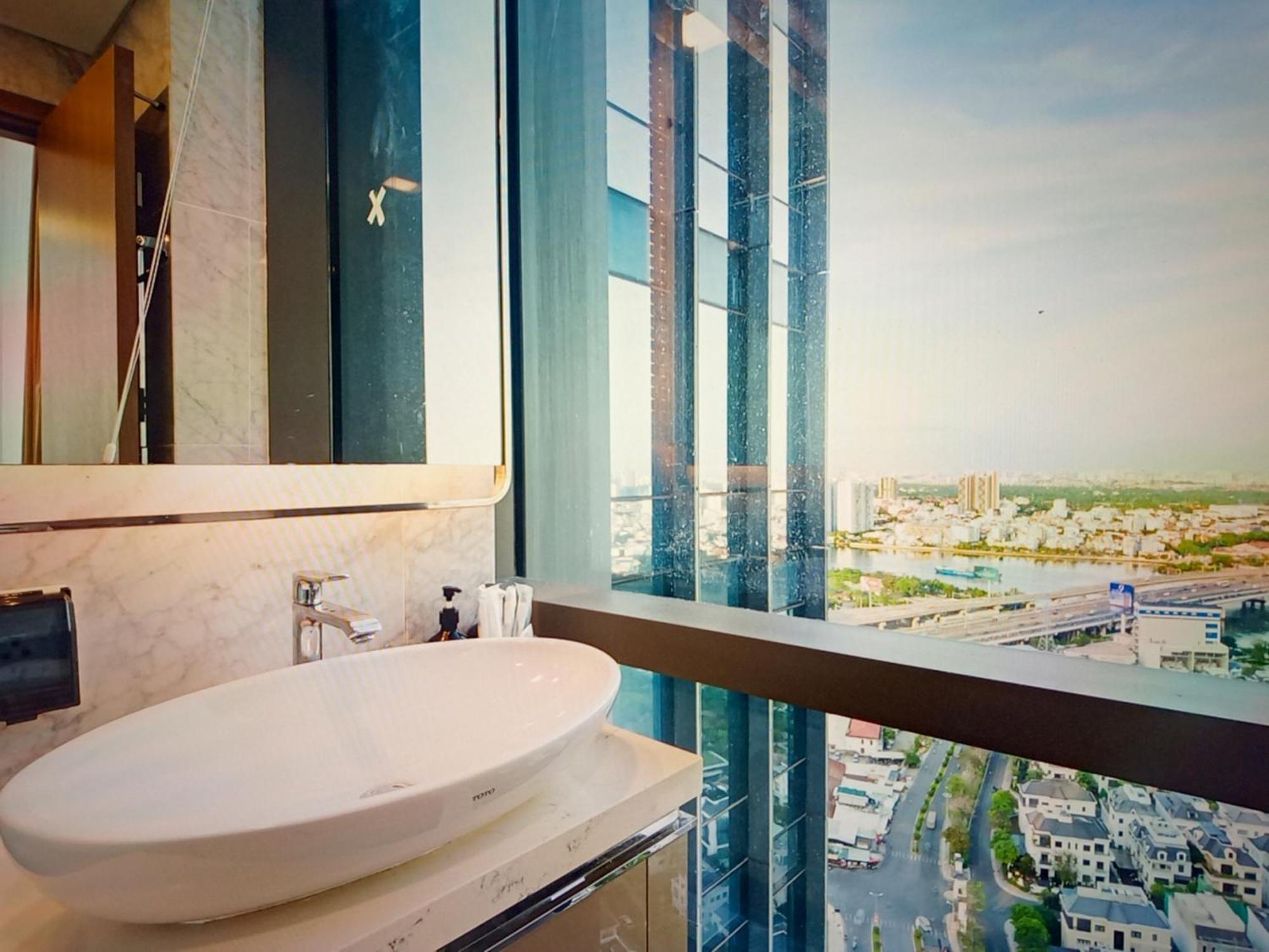 Premium Space Saigon Riverview - Vinhome * Ho Chi Minh City