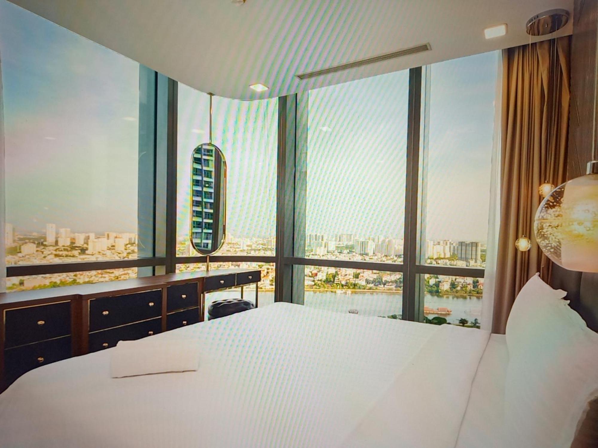 Premium Space Saigon Riverview - Vinhome Ho Chi Minh City