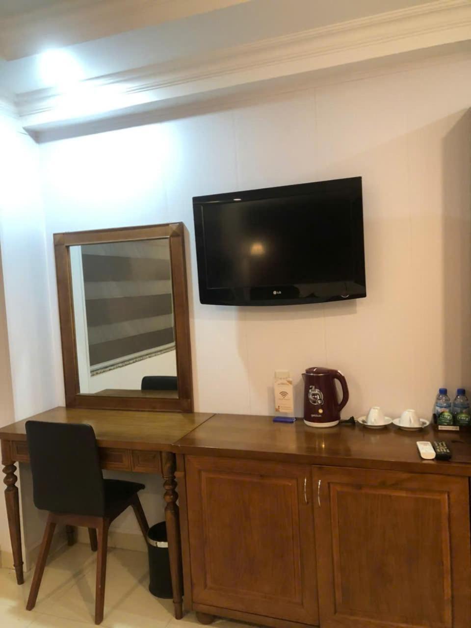 Taurus 2br Hotel Ho Chi Minh City