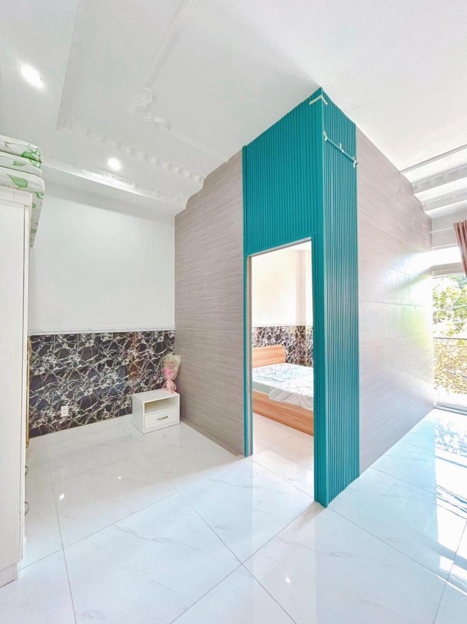 Fox Bliss Haven - Le Thanh Ton