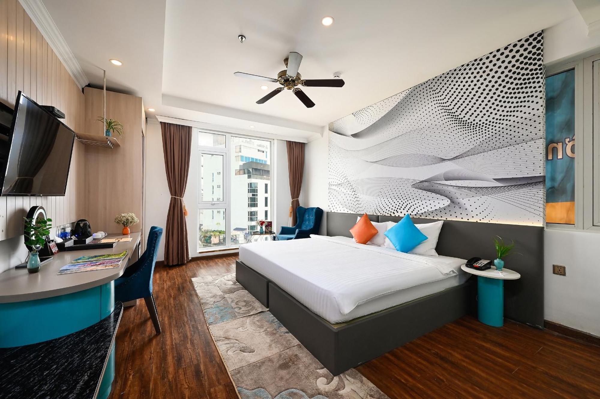 Hotel Cicilia Saigon Center 4*