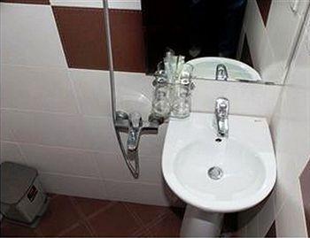 Hotel Que Huong Ho Chi Minh City
