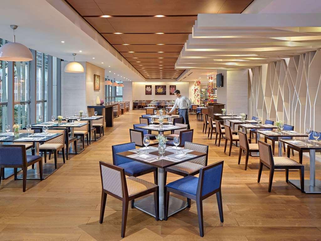 Khách sạn Novotel Sài Gòn Centre