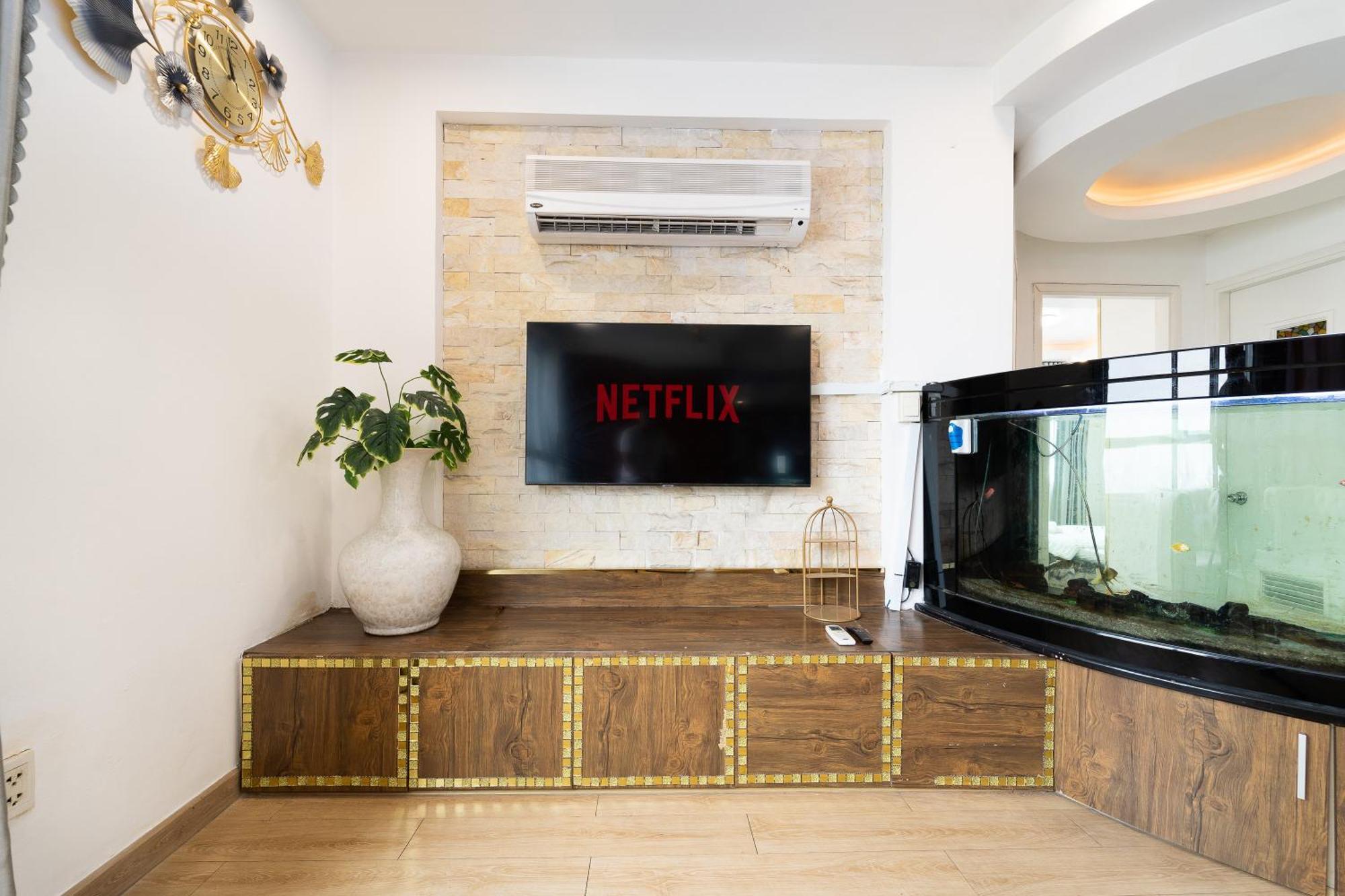 White Penthouse-rooftop Pool Private -central Bandar Ho Chi Minh