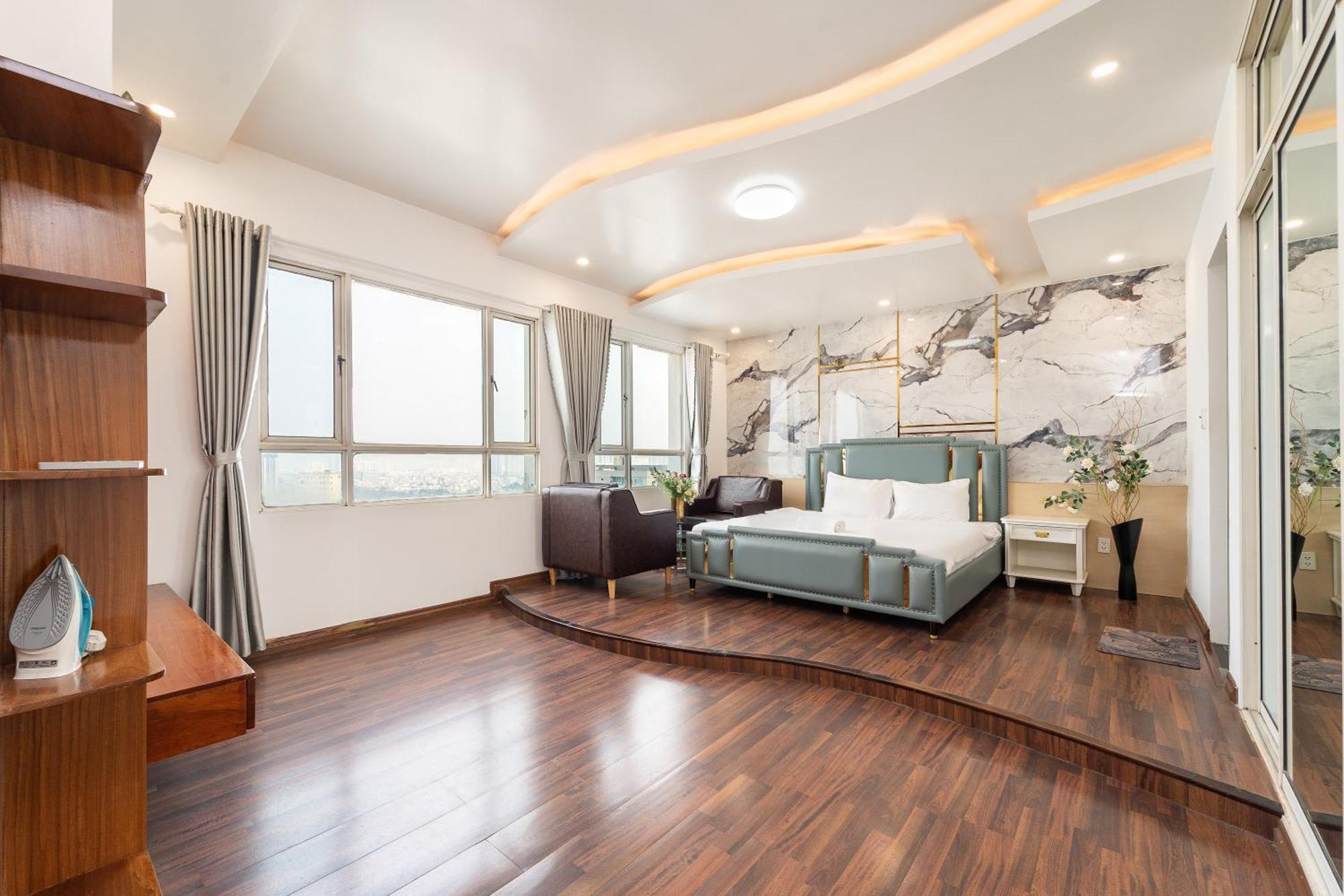 White Penthouse-rooftop Pool Private -central Bandar Ho Chi Minh