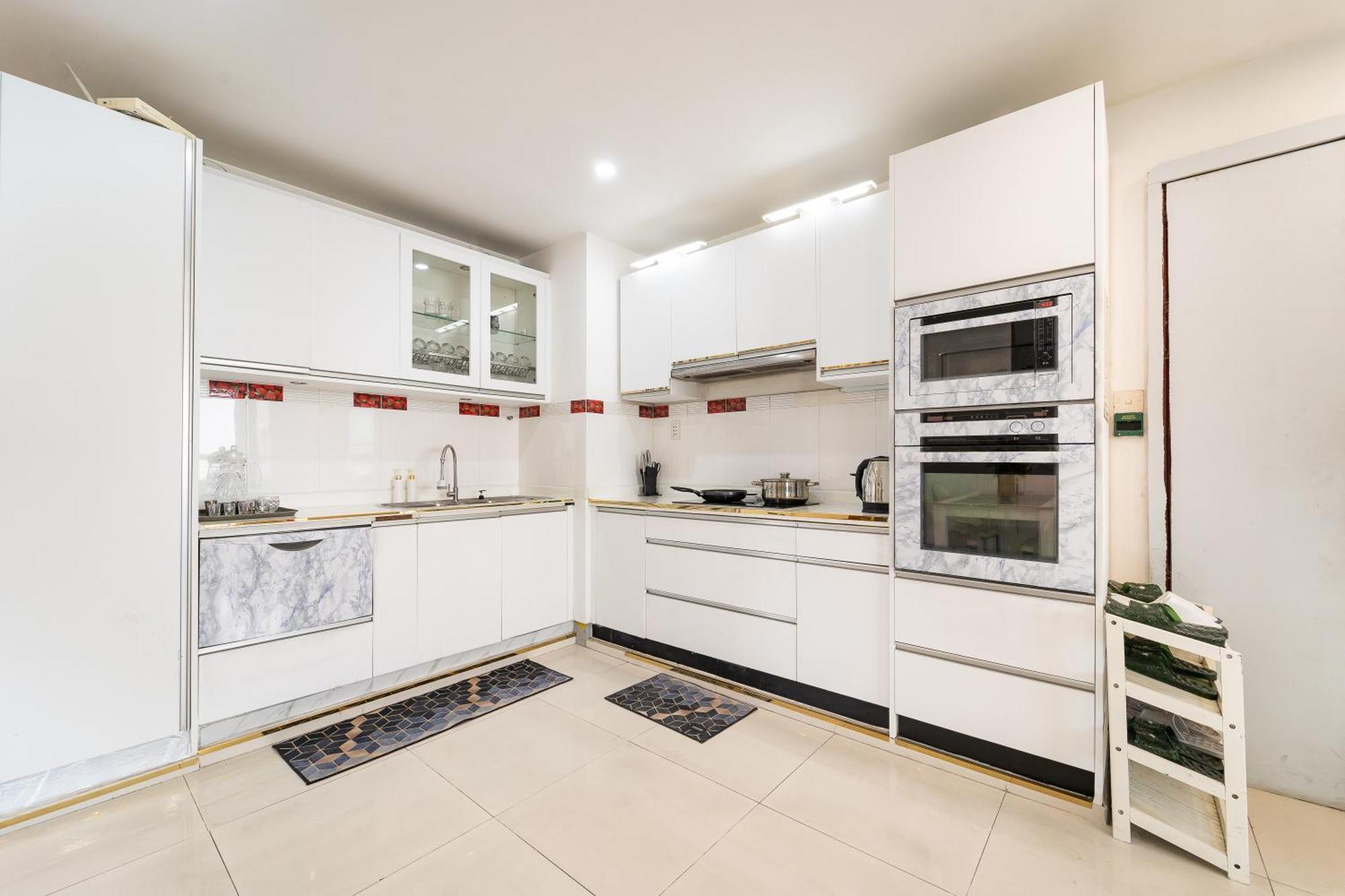 White Penthouse-rooftop Pool Private -central * Bandar Ho Chi Minh