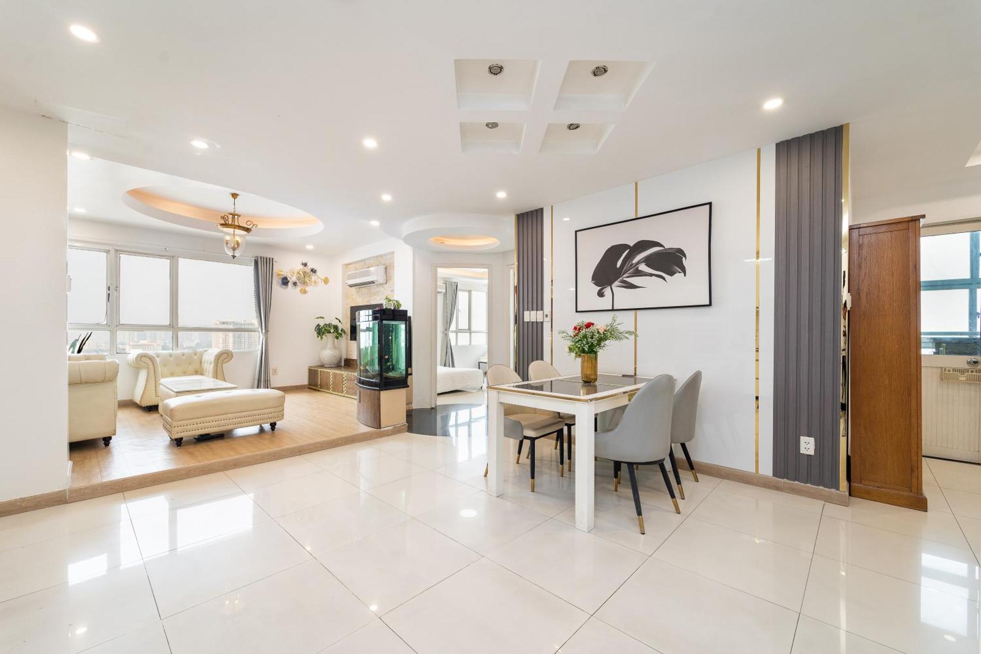 Pangsapuri White Penthouse-rooftop Pool Private -central Bandar Ho Chi Minh