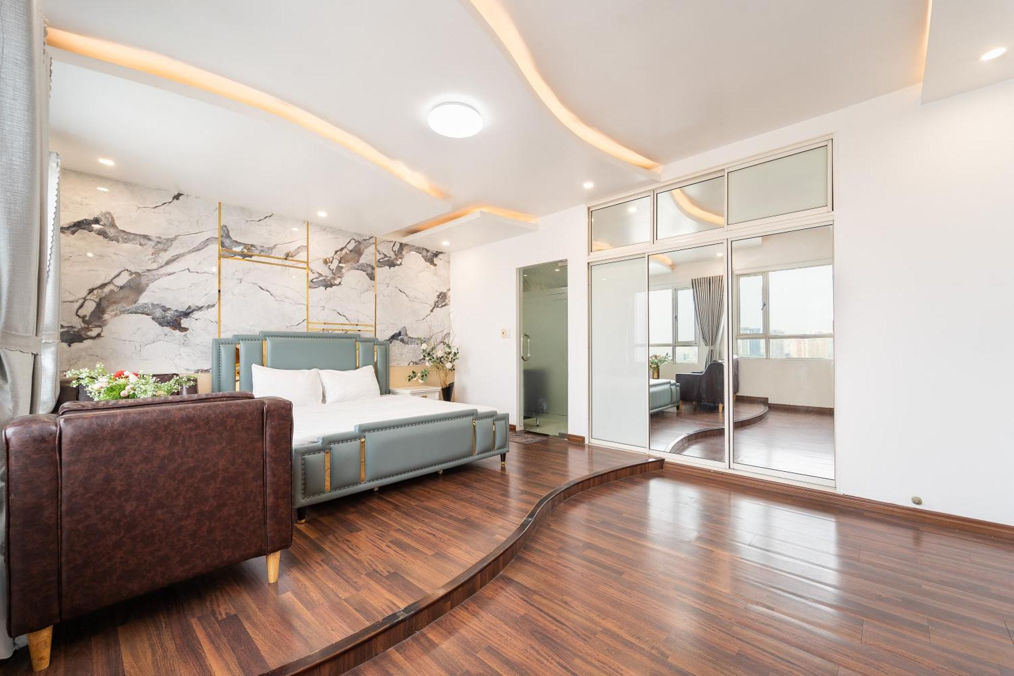 White Penthouse-rooftop Pool Private -central Bandar Ho Chi Minh