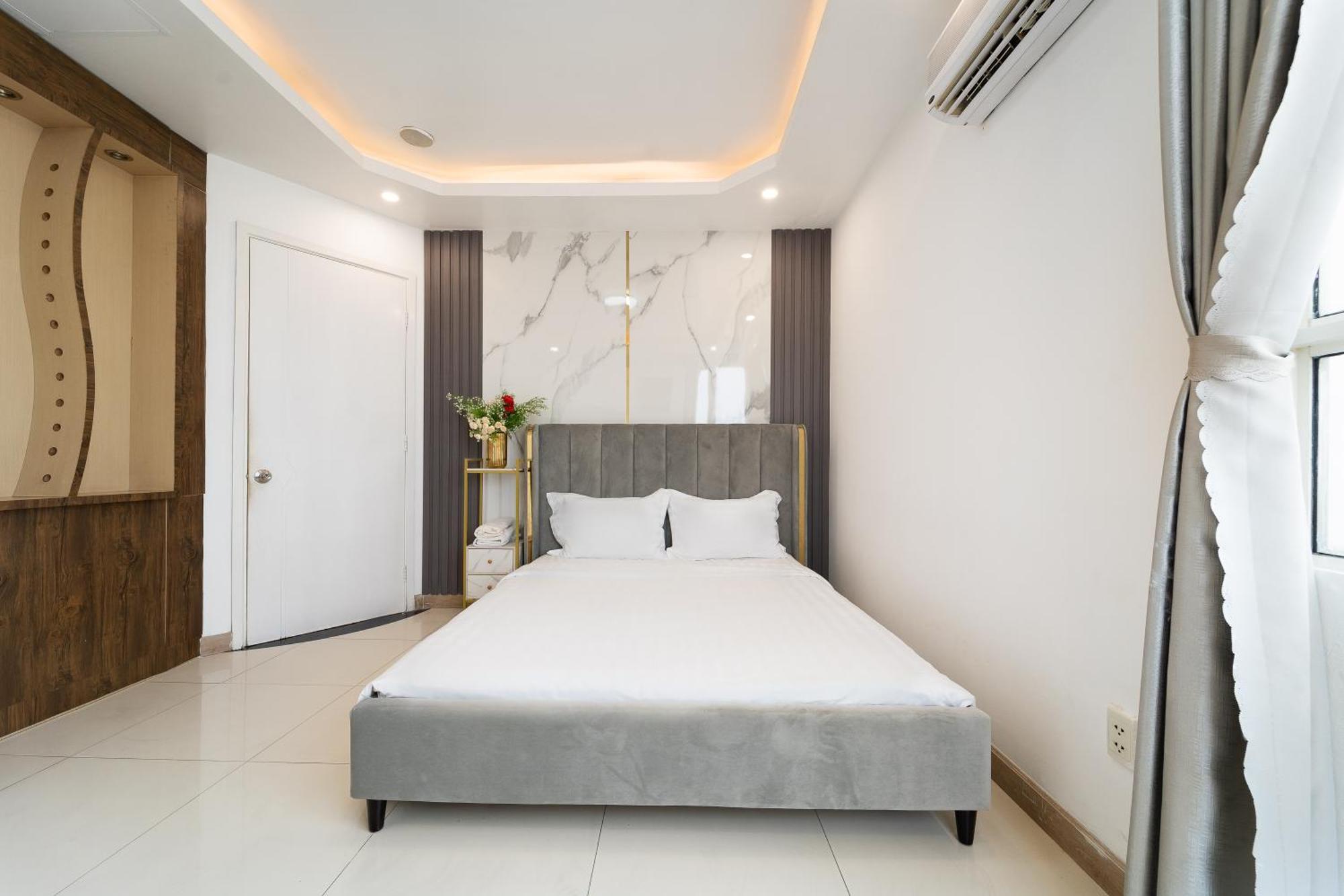 White Penthouse-rooftop Pool Private -central