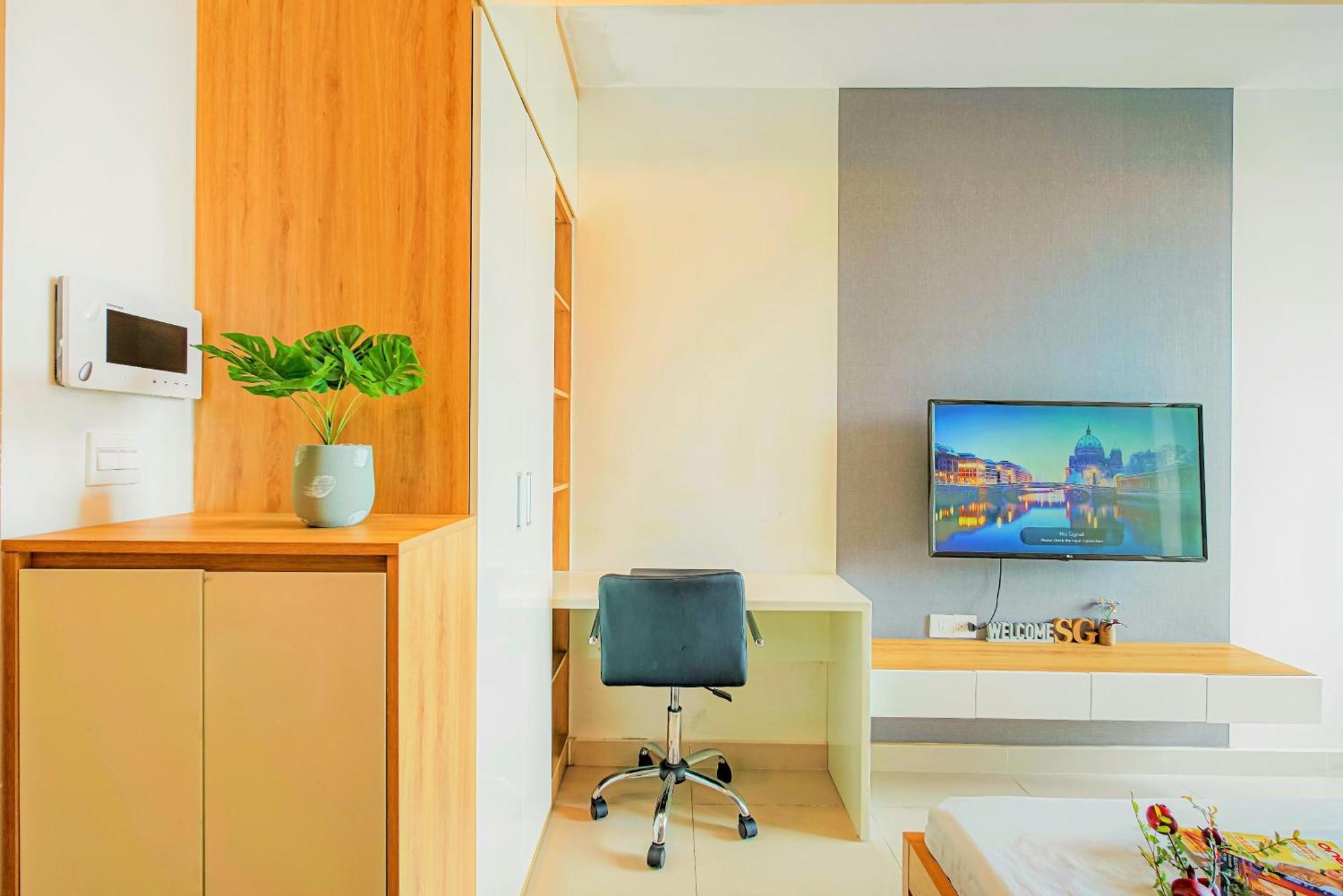 Monday Premium Aparts - Highclass Building And Spot Ho Chi Minh City