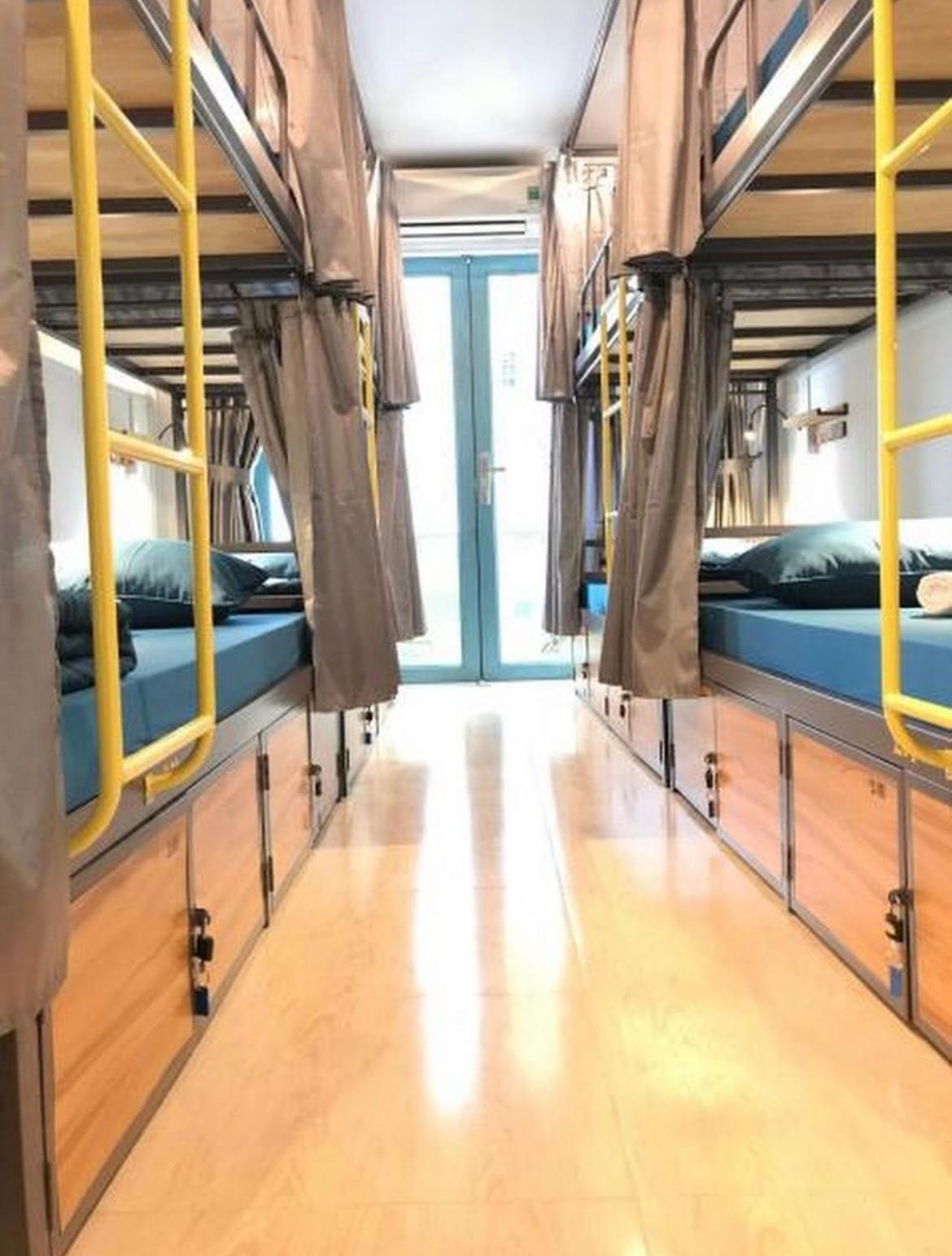 Capsule hotel Joy *