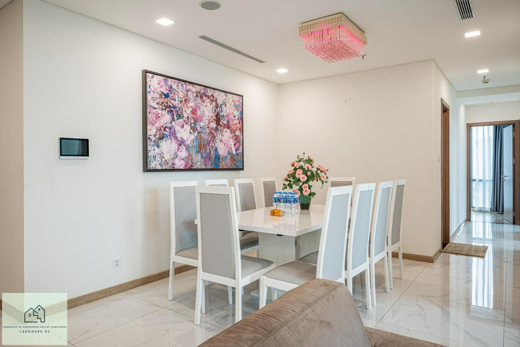 Landmark 81 Residences Luxury Apartment