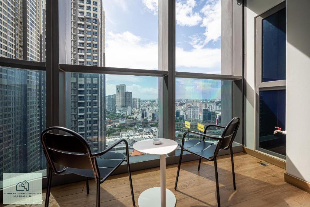 Landmark 81 Residences Luxury Apartment *