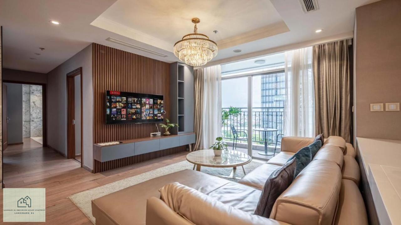 Landmark 81 Residences Luxury Apartment *