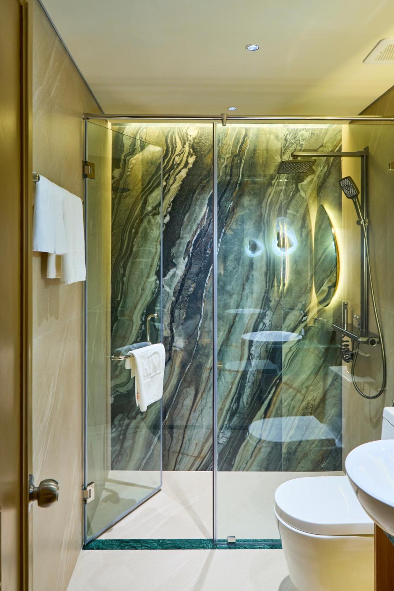 Kin Ly Tu Trong Hotel 4*