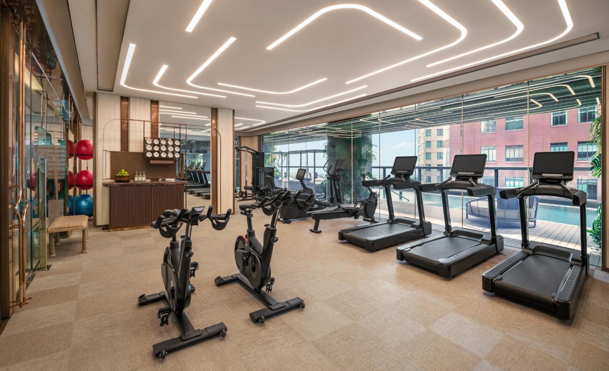 Hotel Hilton Saigon 5*