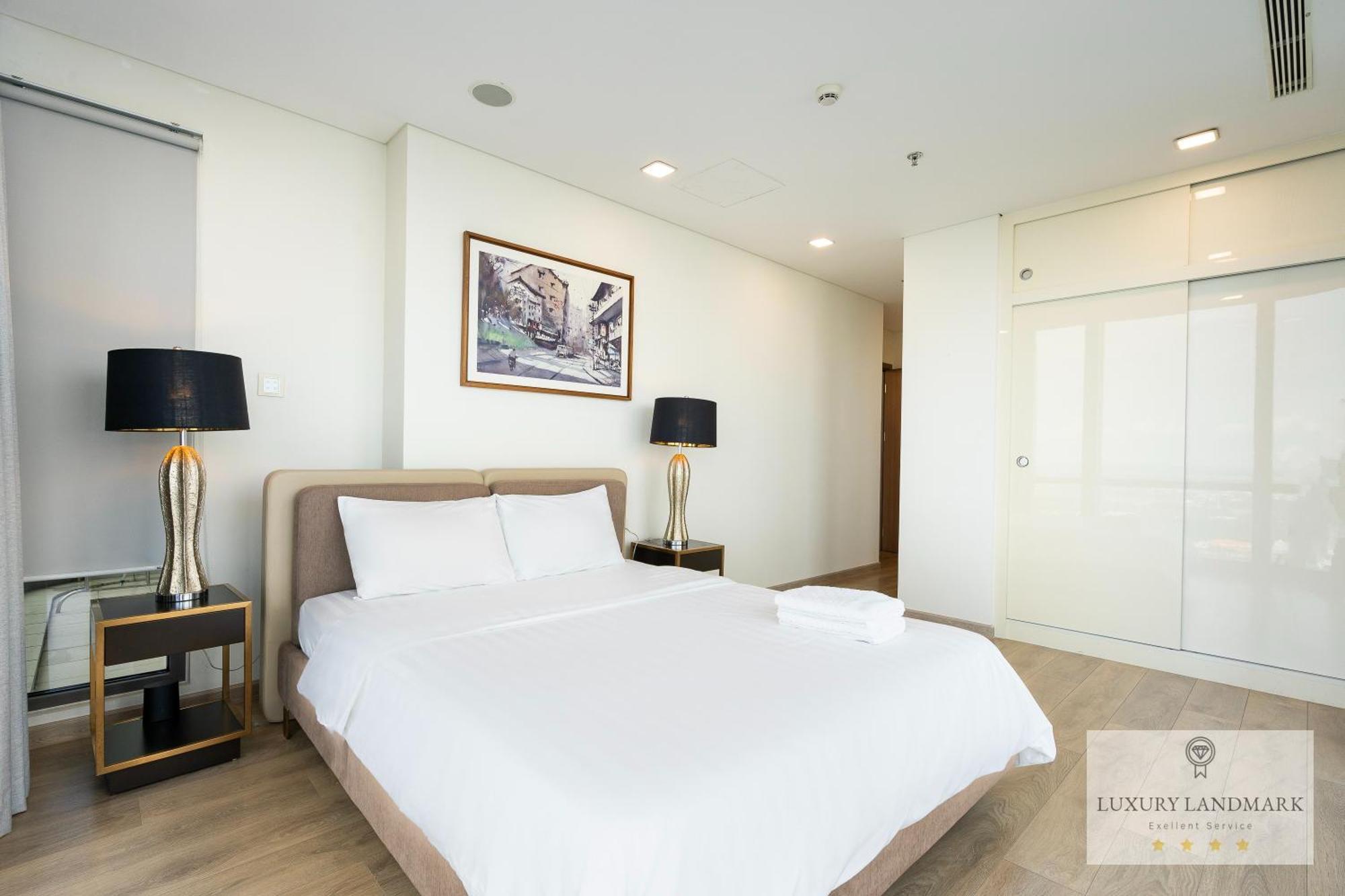 Celeste Landmark 81 Riverview *