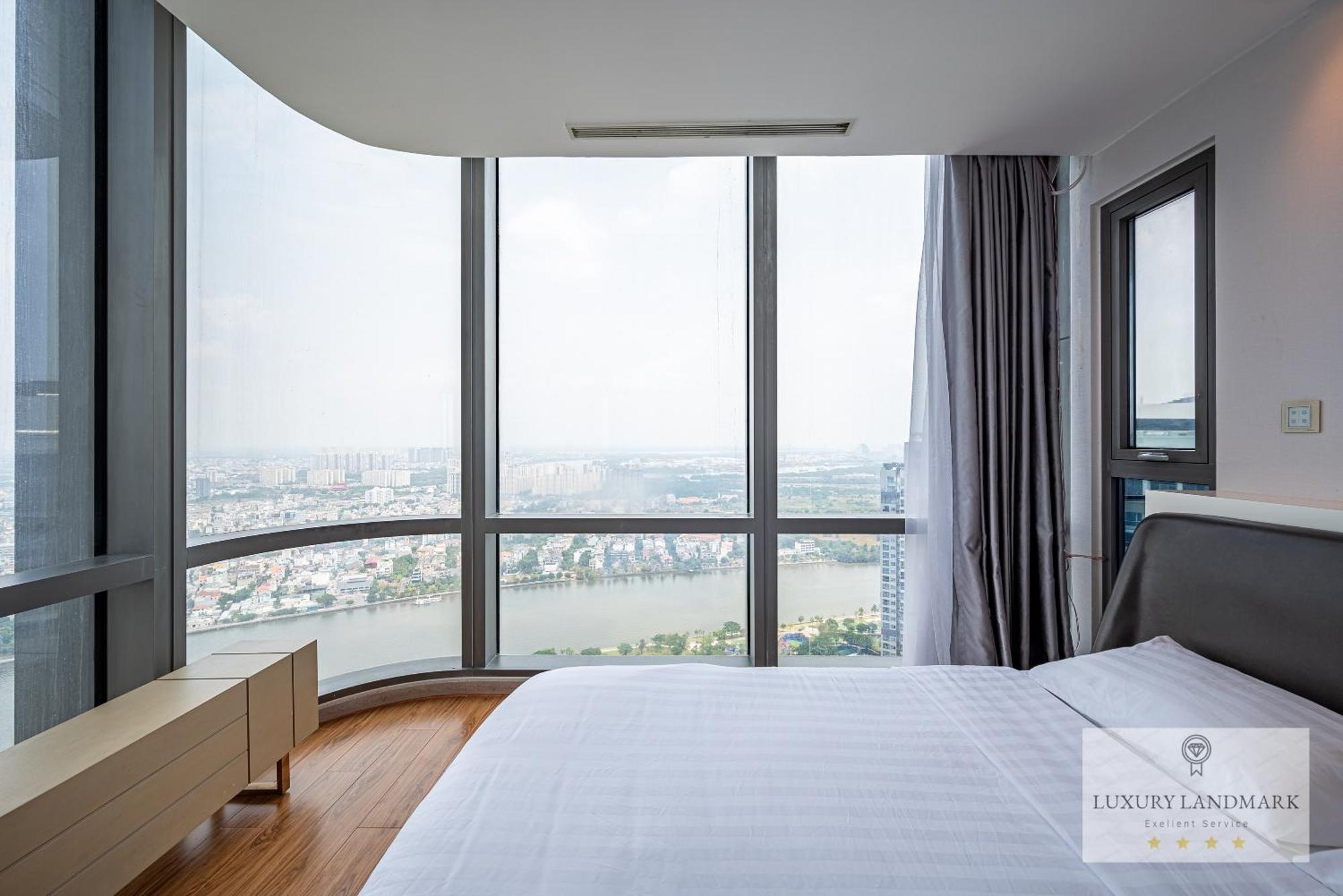 Celeste Landmark 81 Riverview