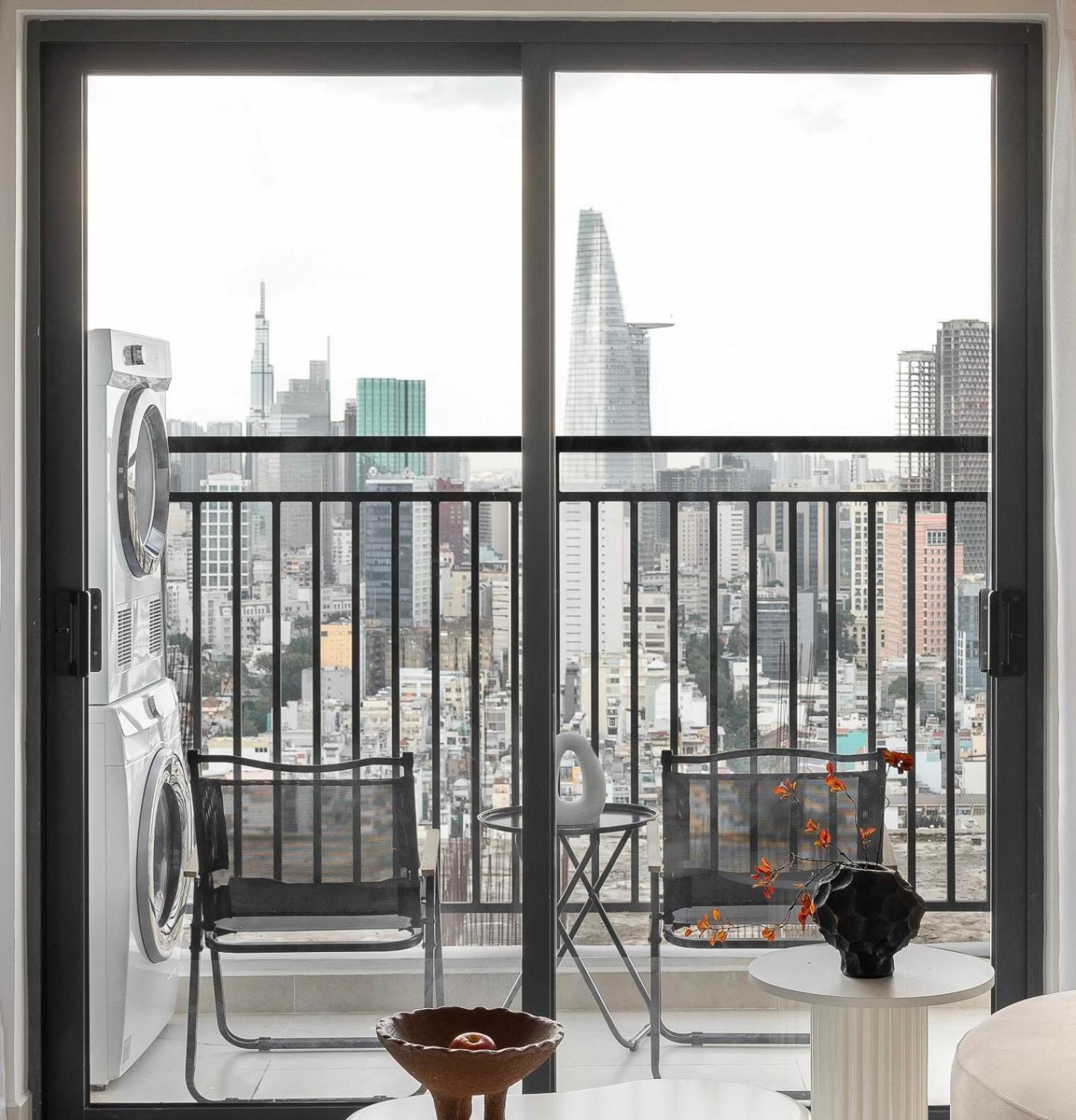 Penthouse Floor 2br View Bitexco L81 Bui Vien 400m Aparthotel Ho Chi Minh City