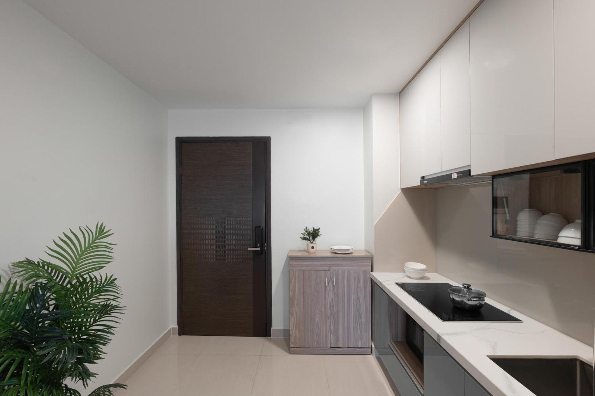 Penthouse Floor 2br View Bitexco L81 Bui Vien 400m