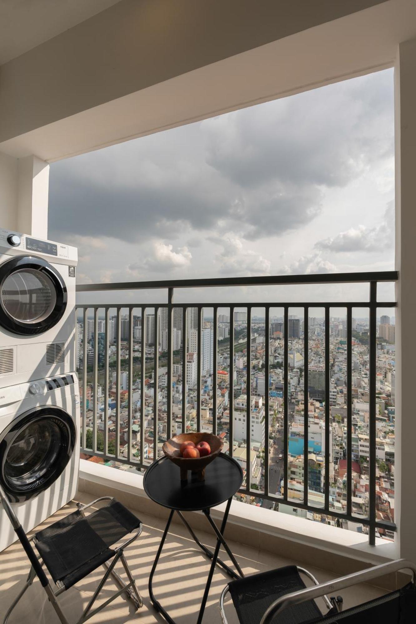Penthouse Floor 2br View Bitexco L81 Bui Vien 400m Aparthotel Ho Chi Minh City