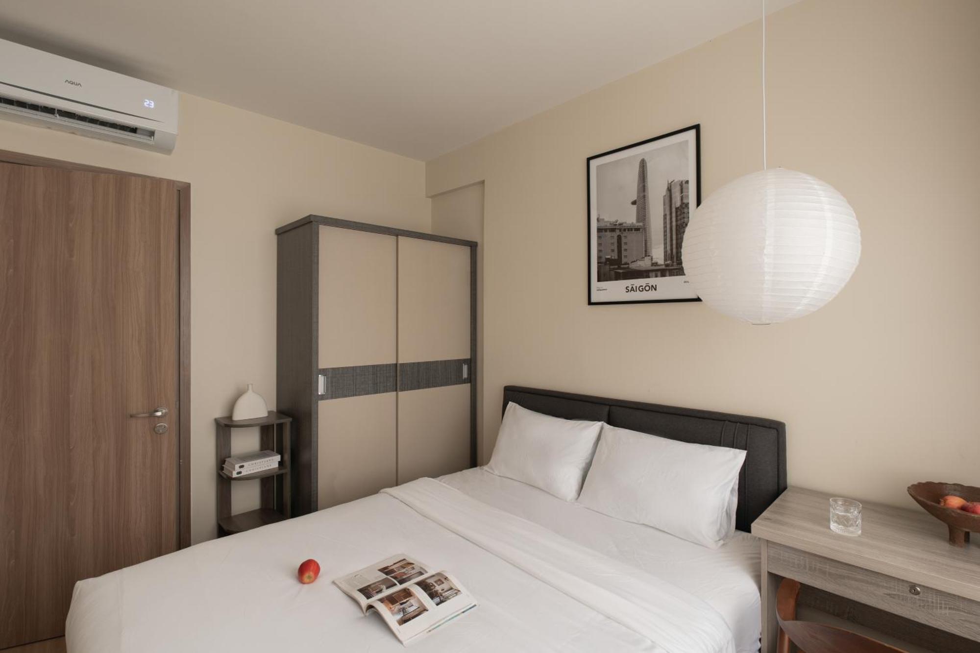 Penthouse Floor 2br View Bitexco L81 Bui Vien 400m Ho Chi Minh City