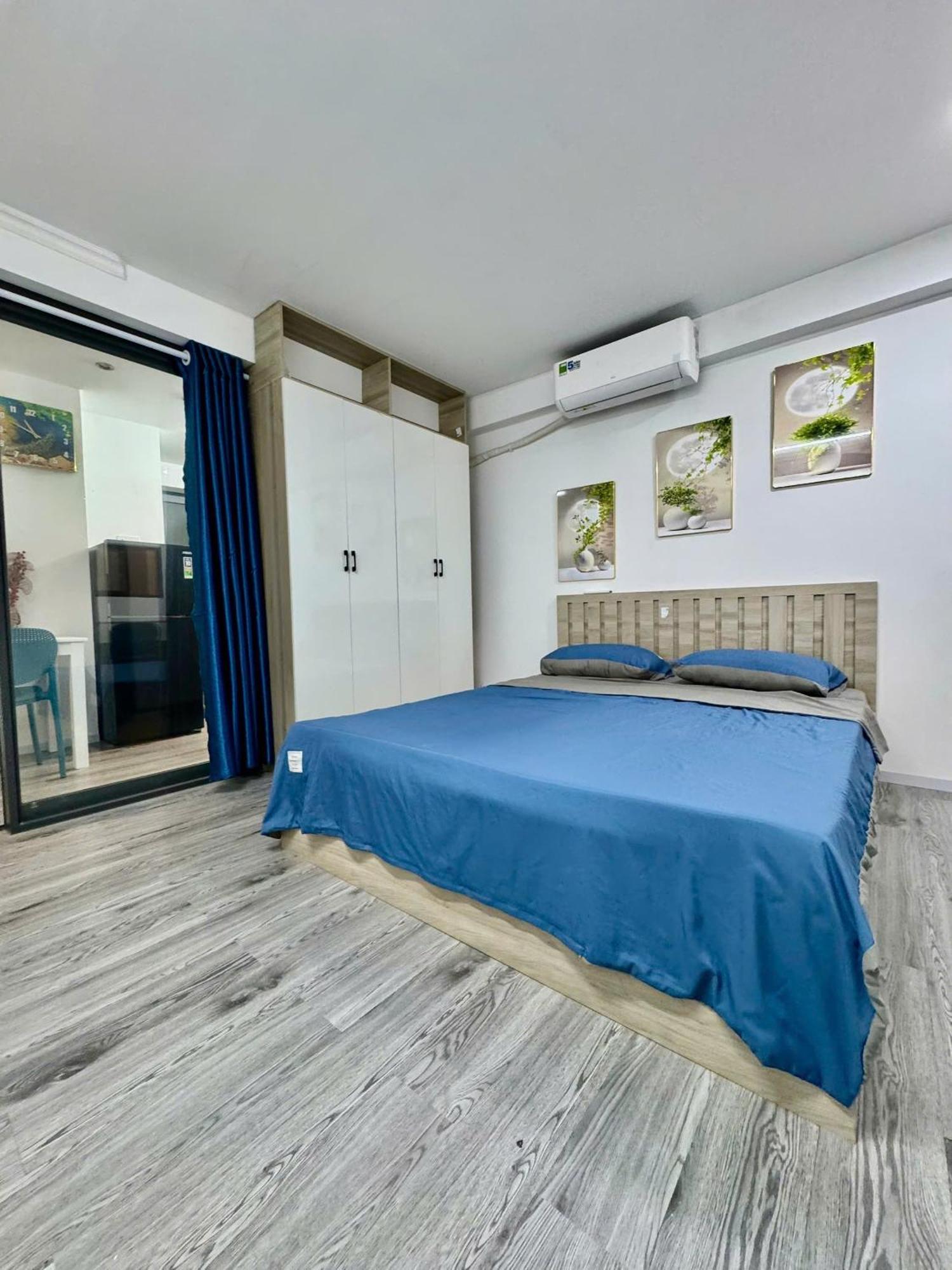 Apartment 10157 Hoa Lan Ho Chi Minh City