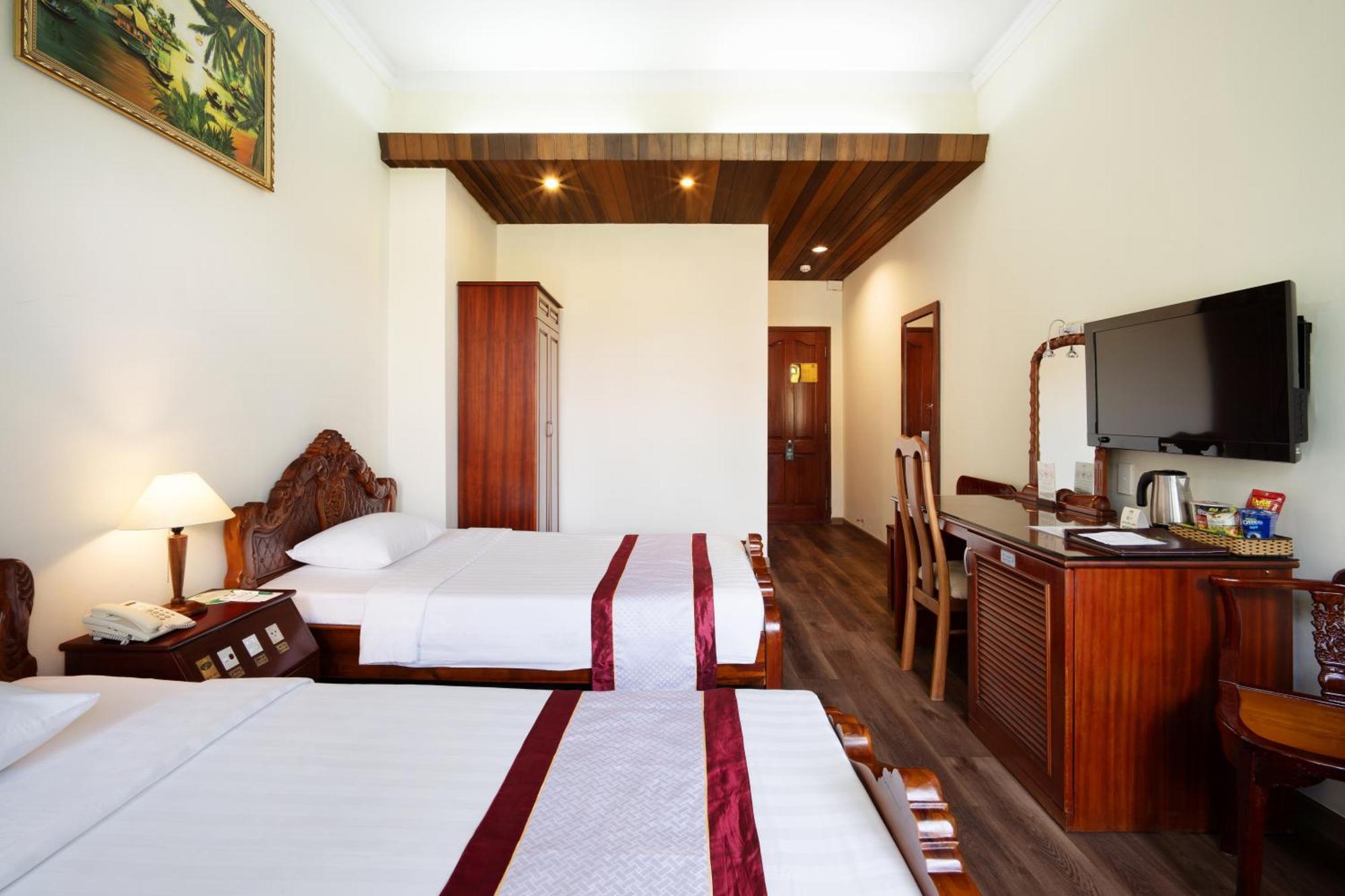 Khách sạn Victory Sai Gon 3*
