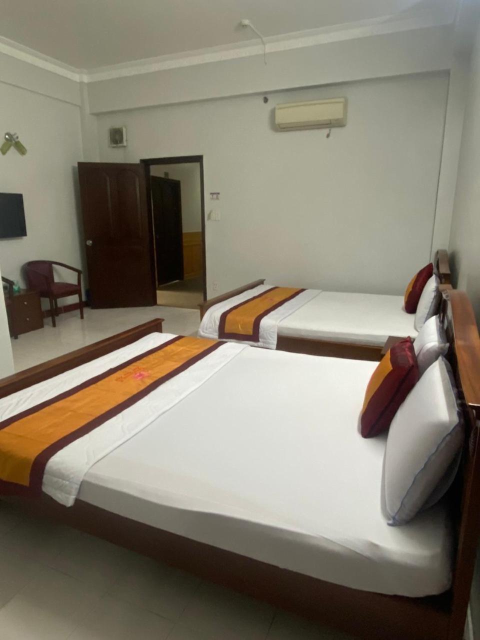 Khach San Thanh Hong Ho Chi Minh City