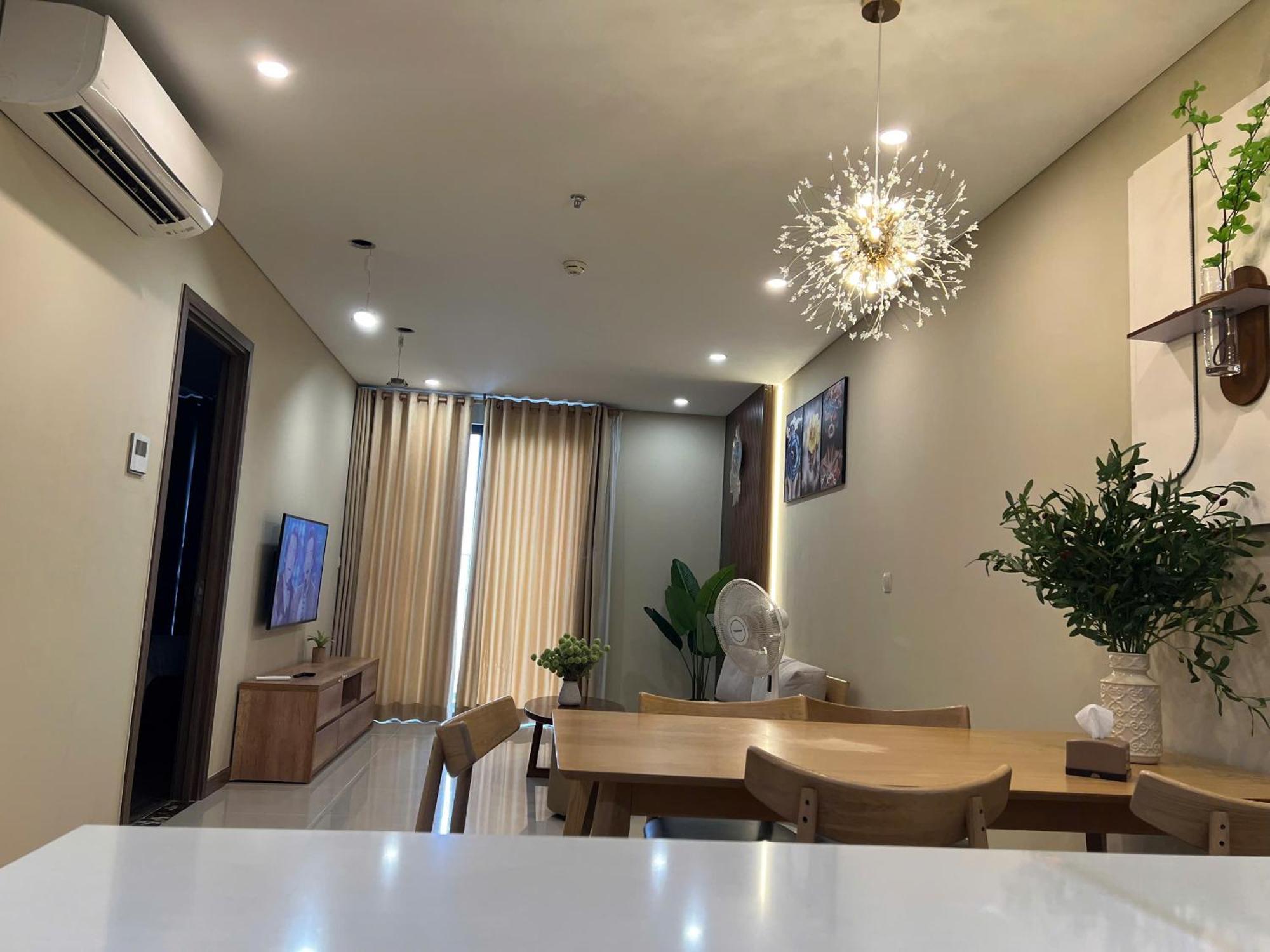Ha Do Centrosa Building , Ba Thang Street, Distrist 10 *