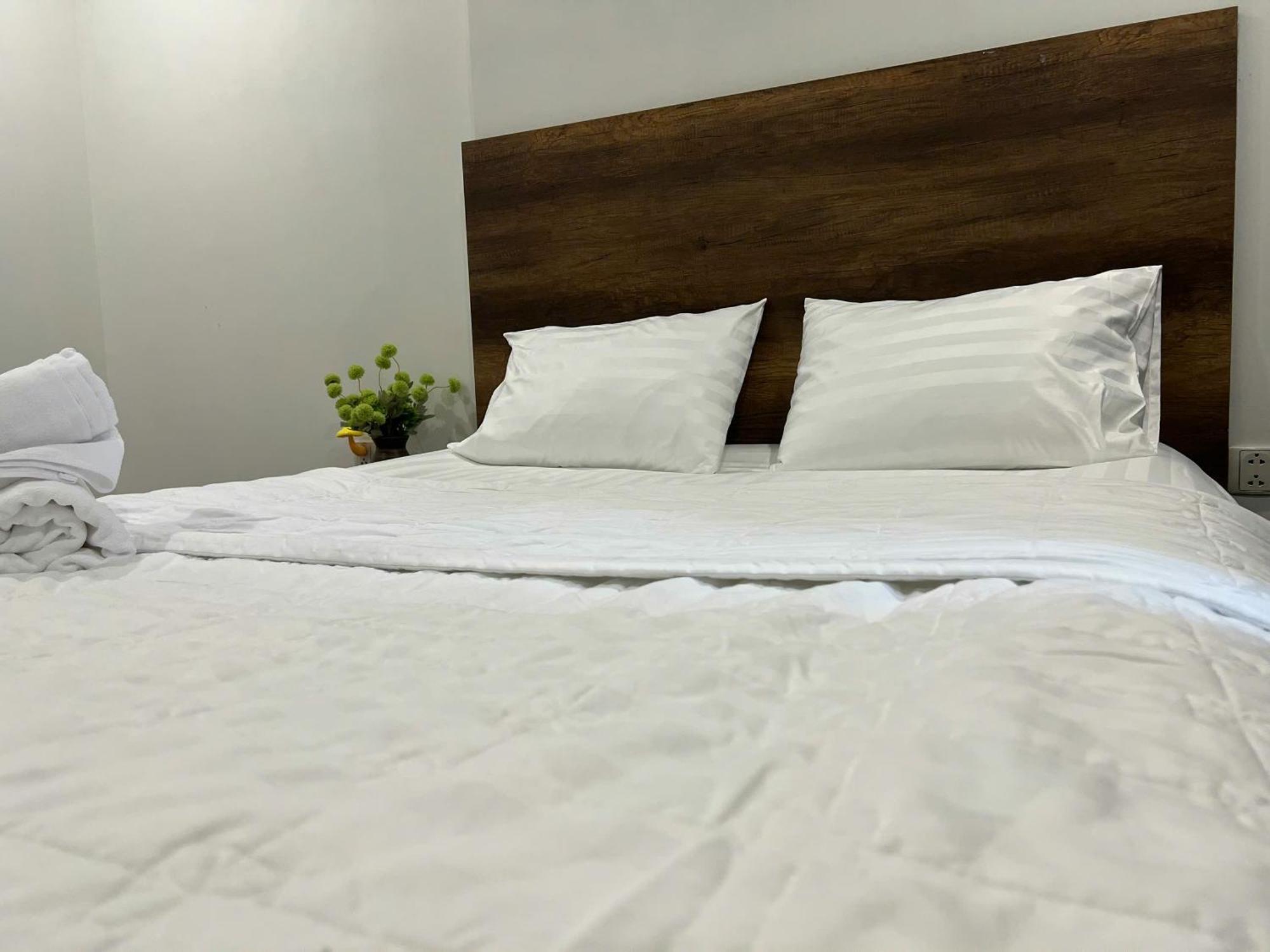 Apartment Ha Do Centrosa Building , Ba Thang Street, Distrist 10 *