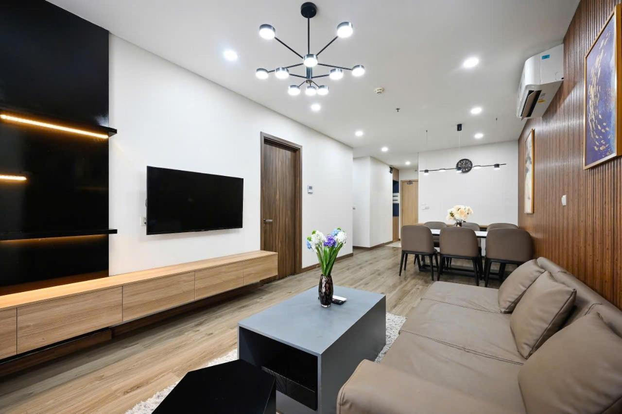 Apartment Ha Do Centrosa Building , Ba Thang Street, Distrist 10 *