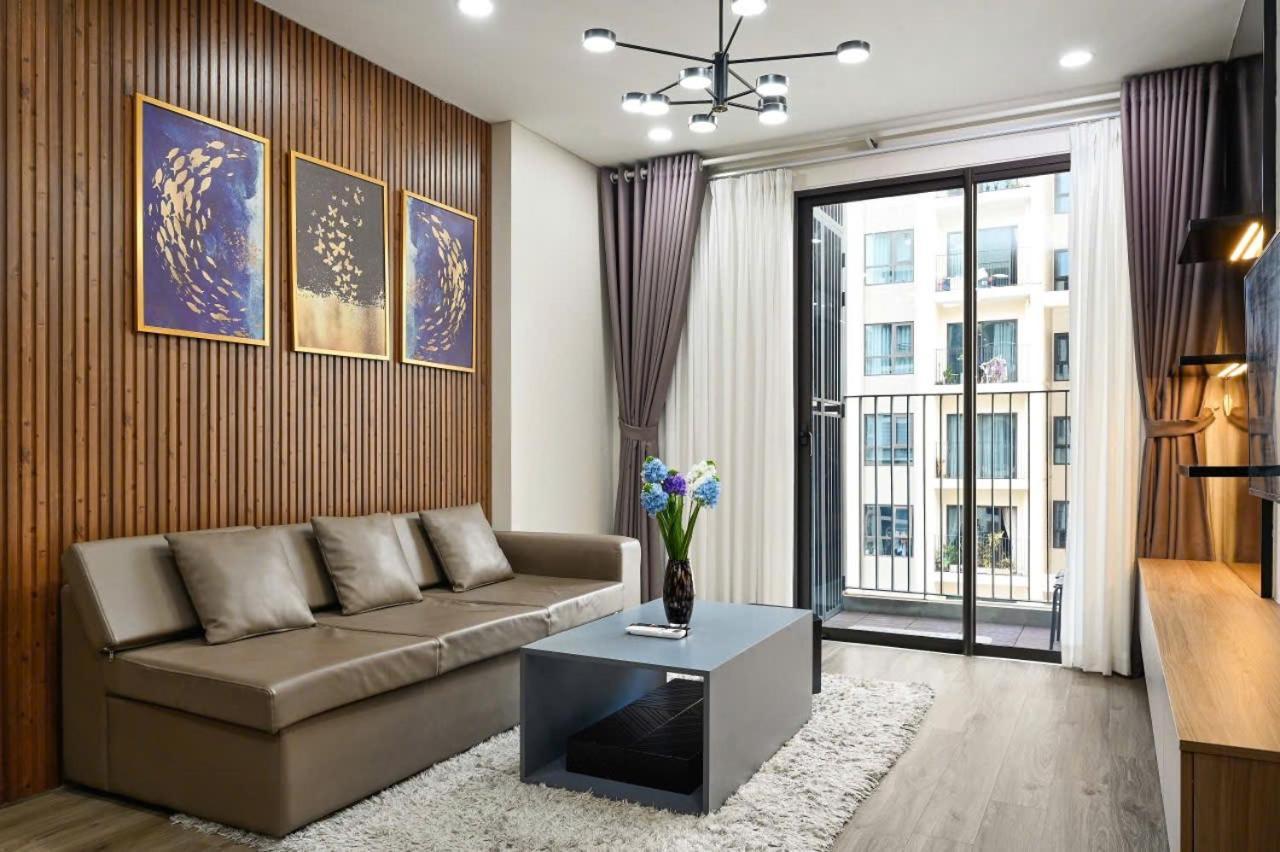 Ha Do Centrosa Building , Ba Thang Street, Distrist 10 Apartment *