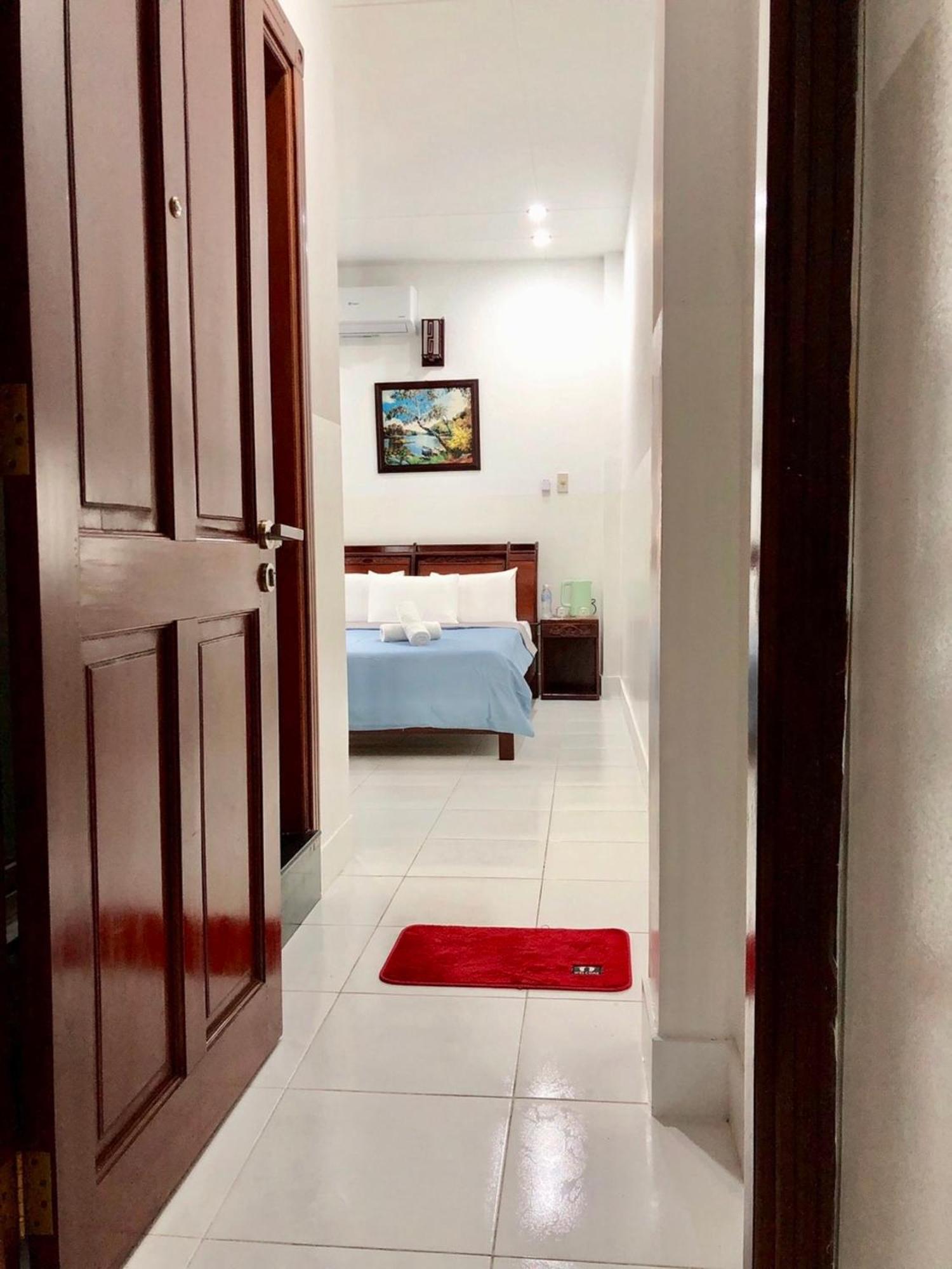 Saigon Cozy Hotel *