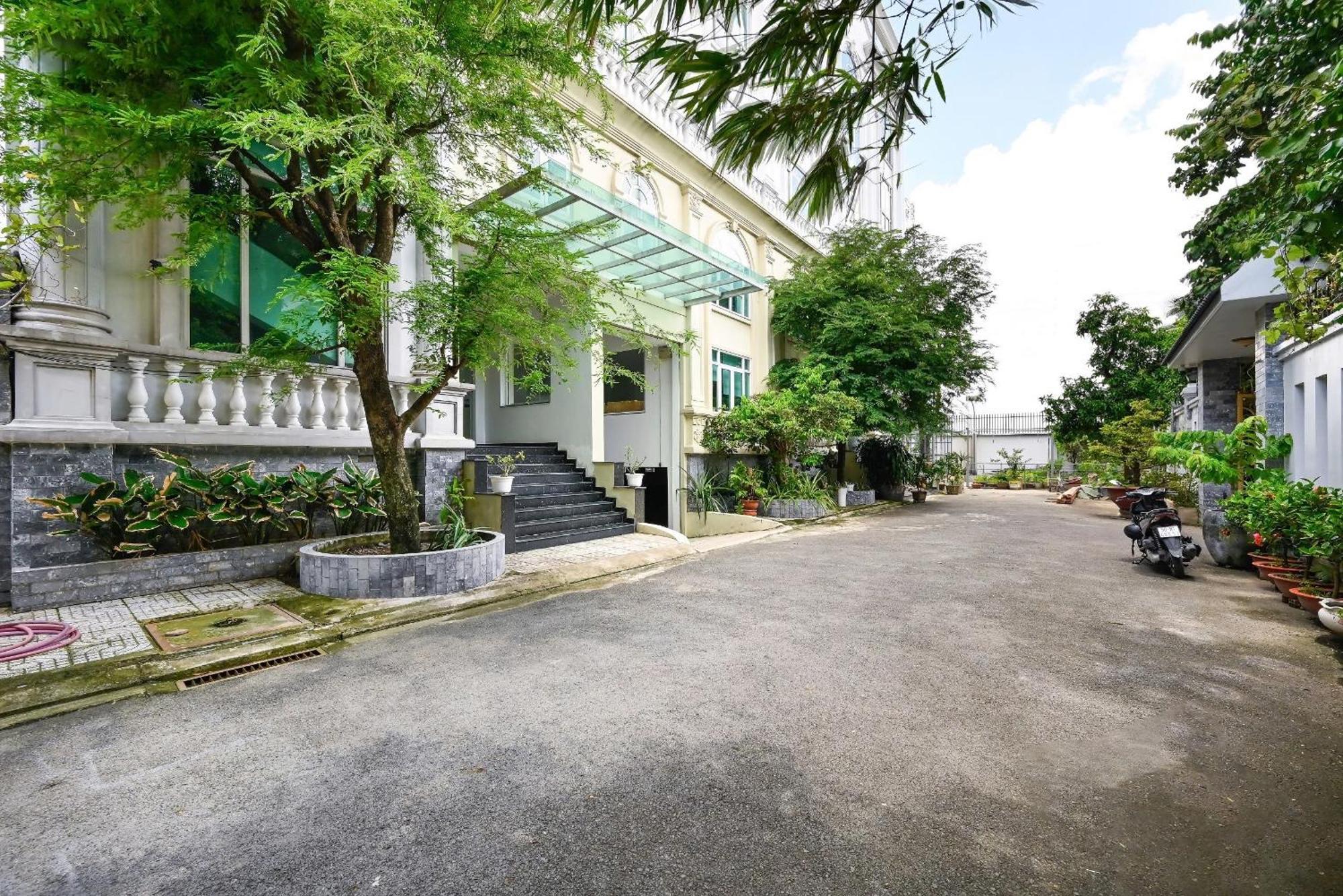 Apartment Ho Cuong Anh *