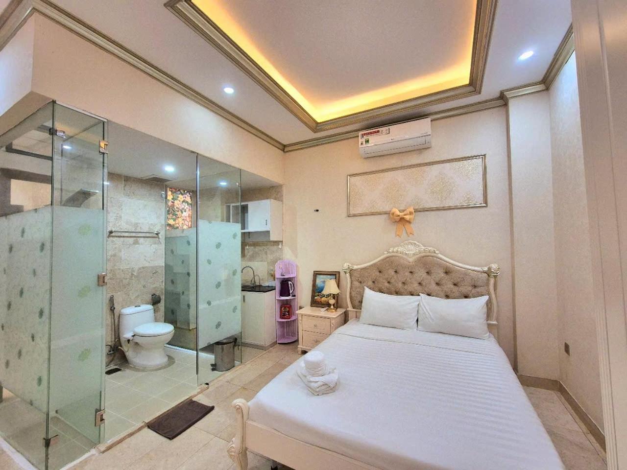 Khách sạn hẻo lánh F F House TP. Hồ Chí Minh